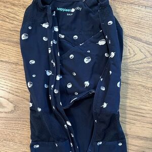 Happiest baby swaddle